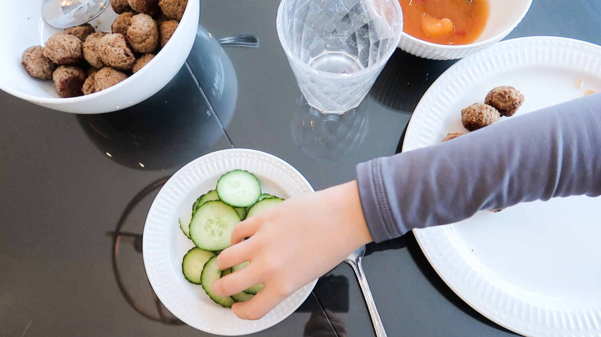 kids self serve meal - nesting story